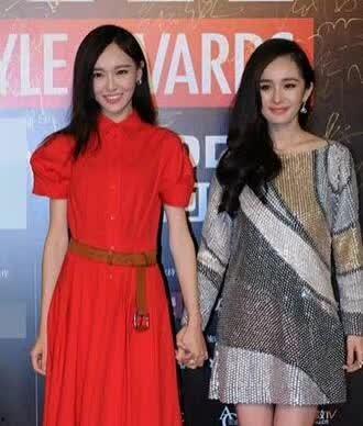 在娱乐圈的闺蜜吃瓜