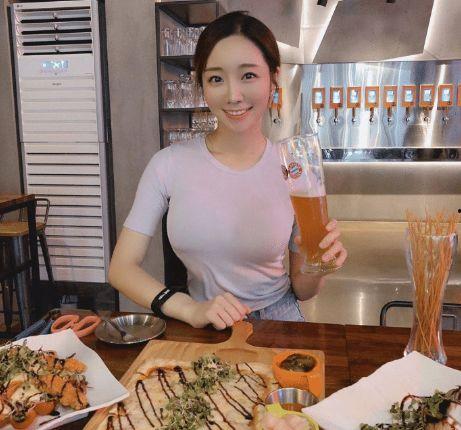 娱乐吃瓜表妹是谁啊,她是谁？在娱乐圈有何影响力？