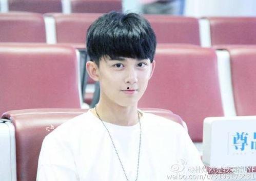 娱乐吃瓜君吴磊热吧,娱乐圈的甜蜜瓜果